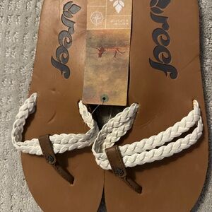 Reef Tan and Cream Braided Sandals size9 nwt